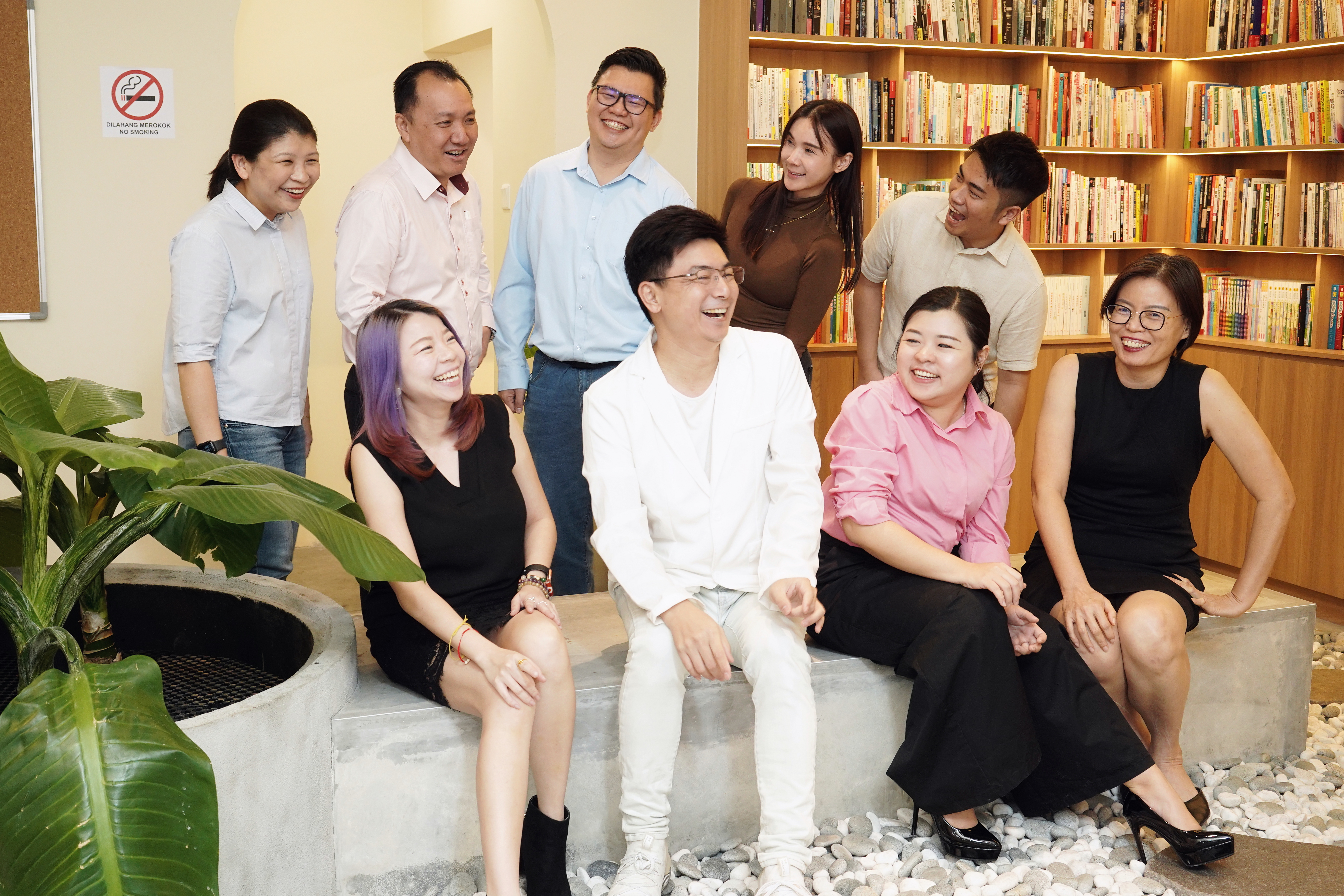 2025年学院成长计划第一期发布会前夕形象拍摄花絮